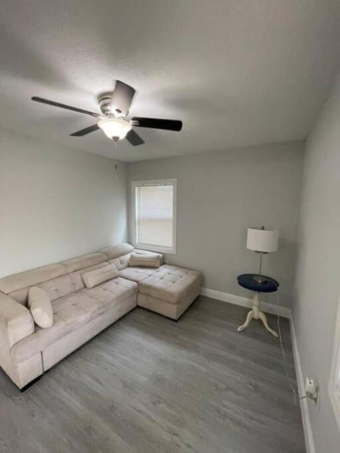 Cheerful Home Minutes From The Airport And Raymond James Stadium! تامبا المظهر الخارجي الصورة